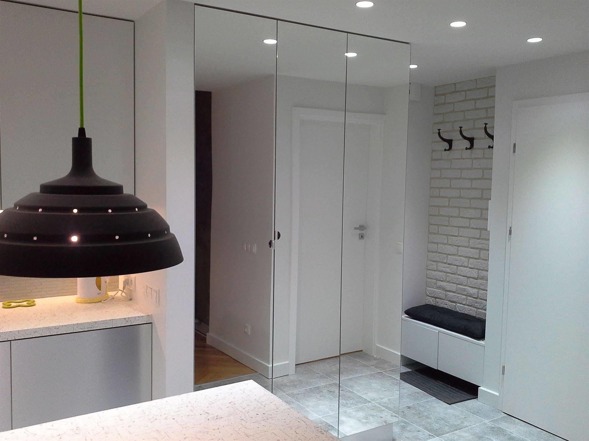 Centre Apartamenty Warszawa ภายนอก รูปภาพ